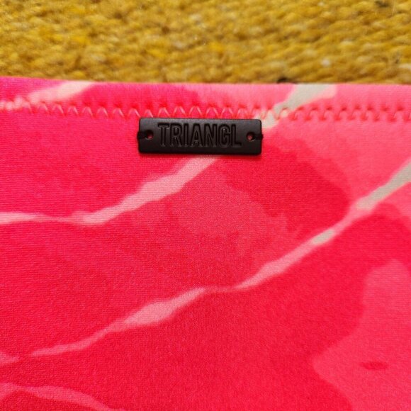 NWT Triangl Neon Pink Tie Dye Neoprene Bikini Bottoms Size Medium - Picture 5 of 5